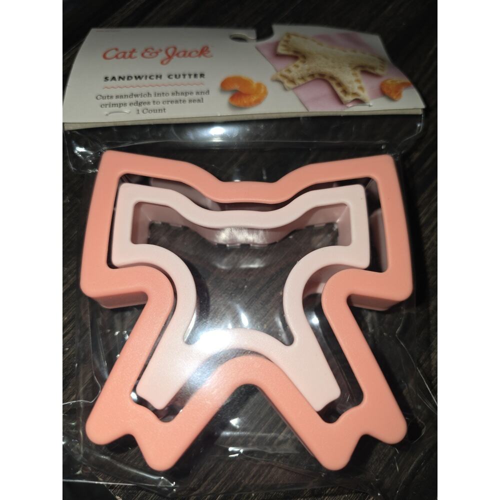 Pink Bow Sandwich Cutter & Crimper - Cat & Jack box 1